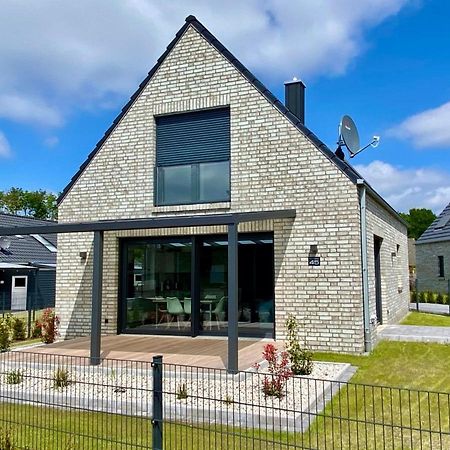 Ferienhaus Seestern Am Harkebruegger See Mit Sauna Und Kamin Barssel  エクステリア 写真